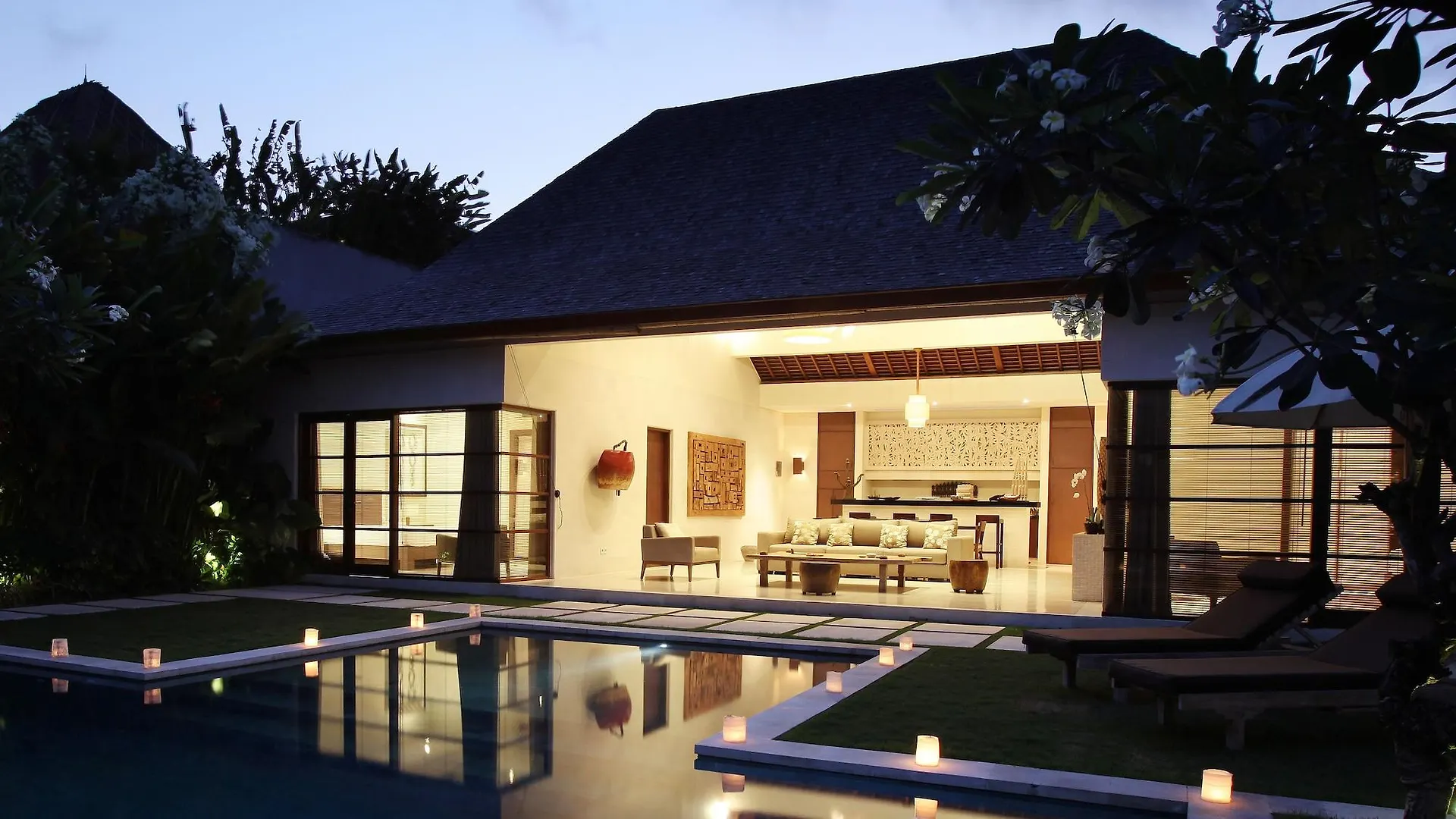 Nyaman Villas Seminyak  Seminyak (Bali)